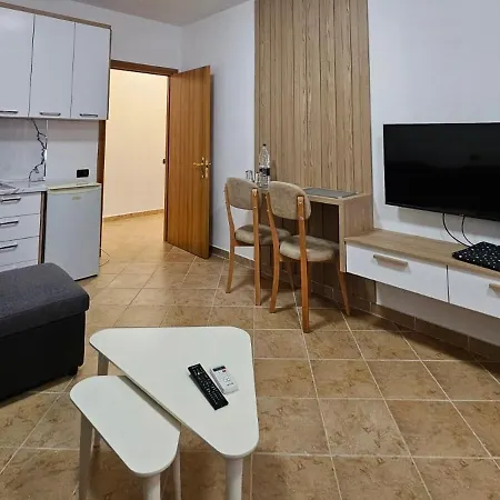 Apartment Orkidea 2 *