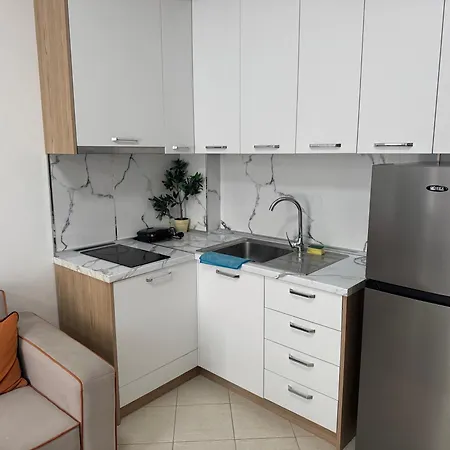 Orkidea 2 Apartmán Golem (Tirana)