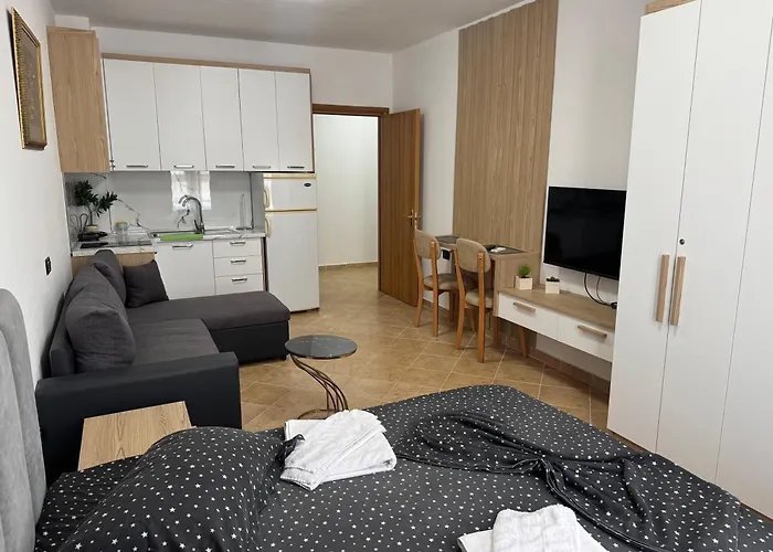 Appartement Orkidea 2 *