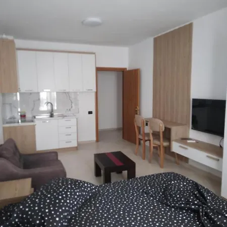 Orkidea 2 * Golem (Tirana)
